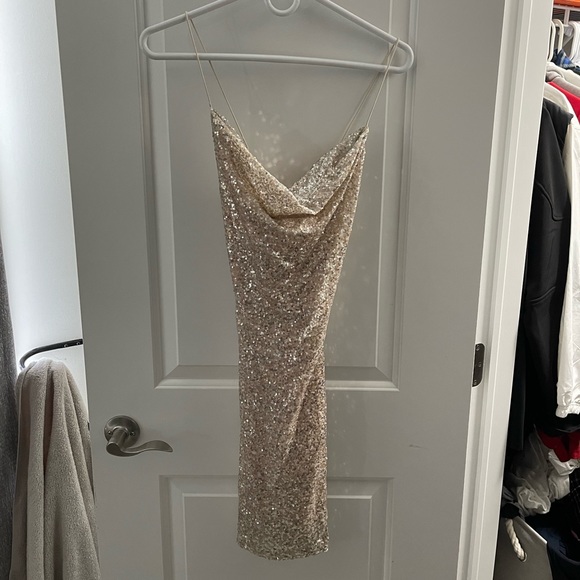 WINDSOR gold sequin dress - Picture 5 of 7